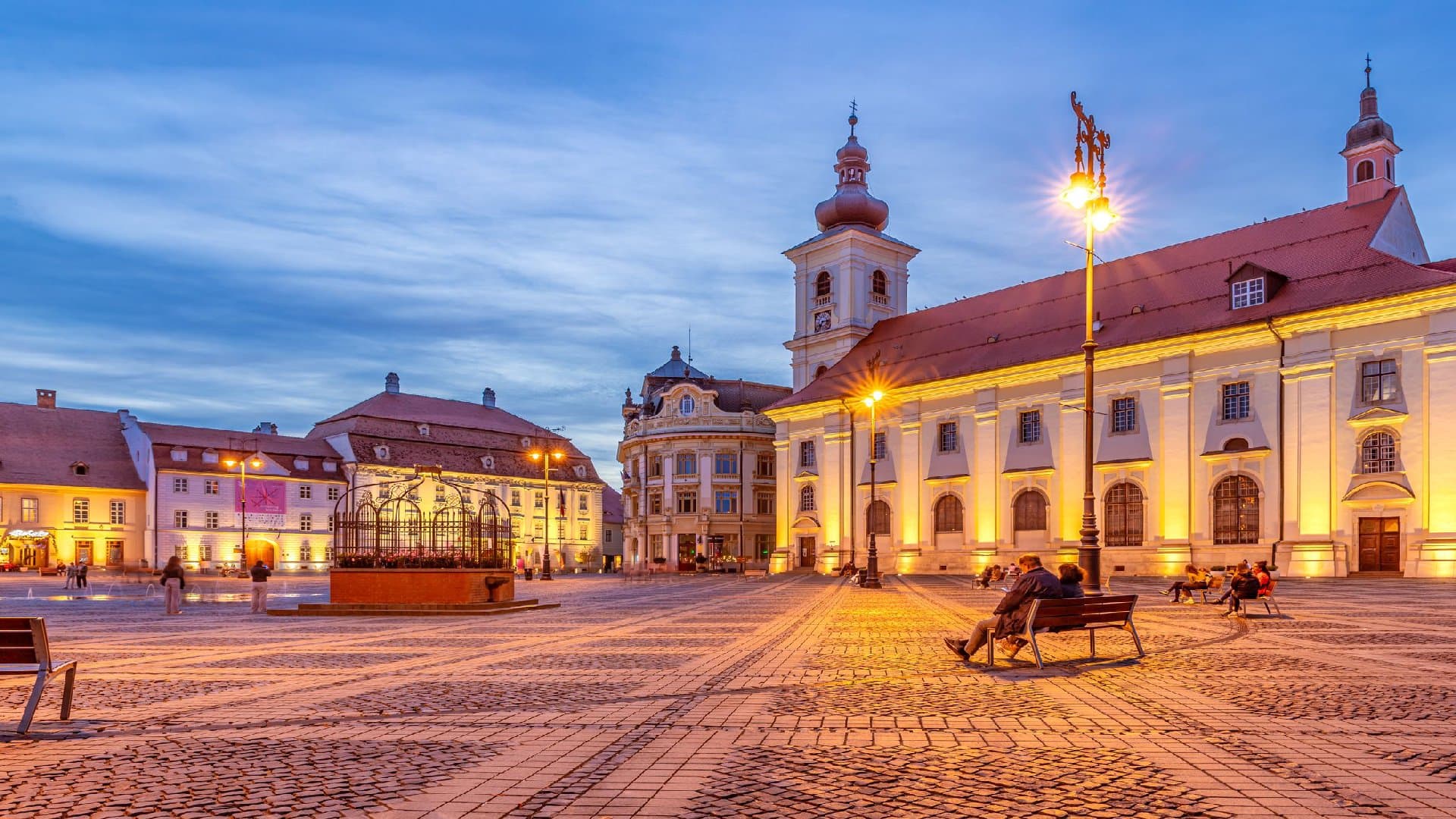 The Large Square (Piața Mare)