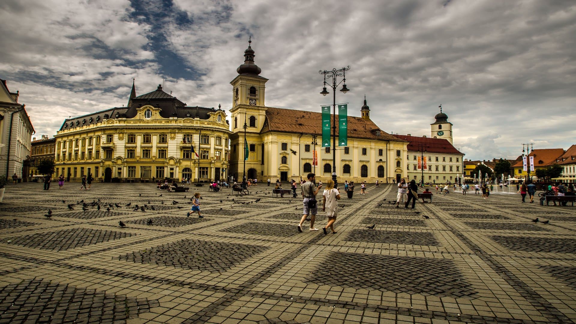 The Large Square (Piața Mare) - Image 2