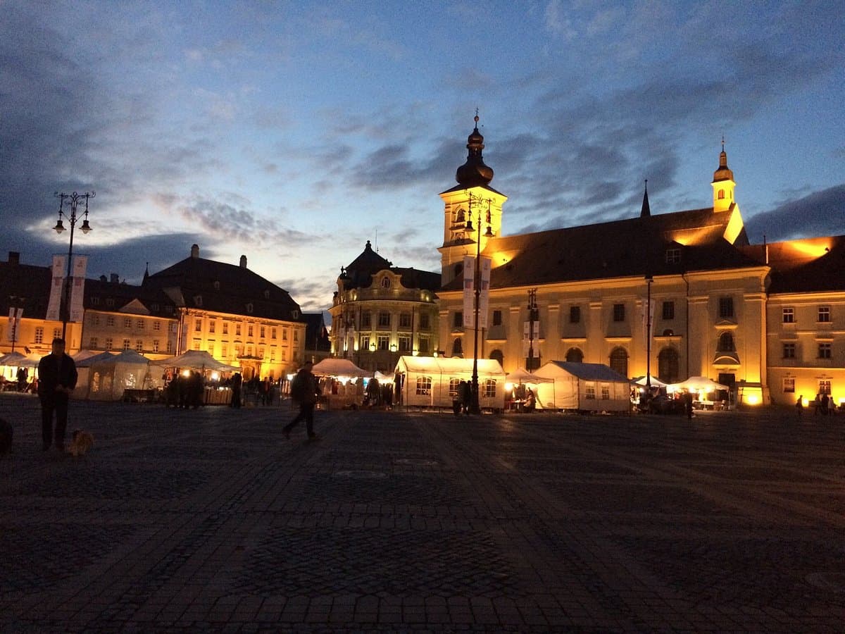 The Large Square (Piața Mare) - Image 5