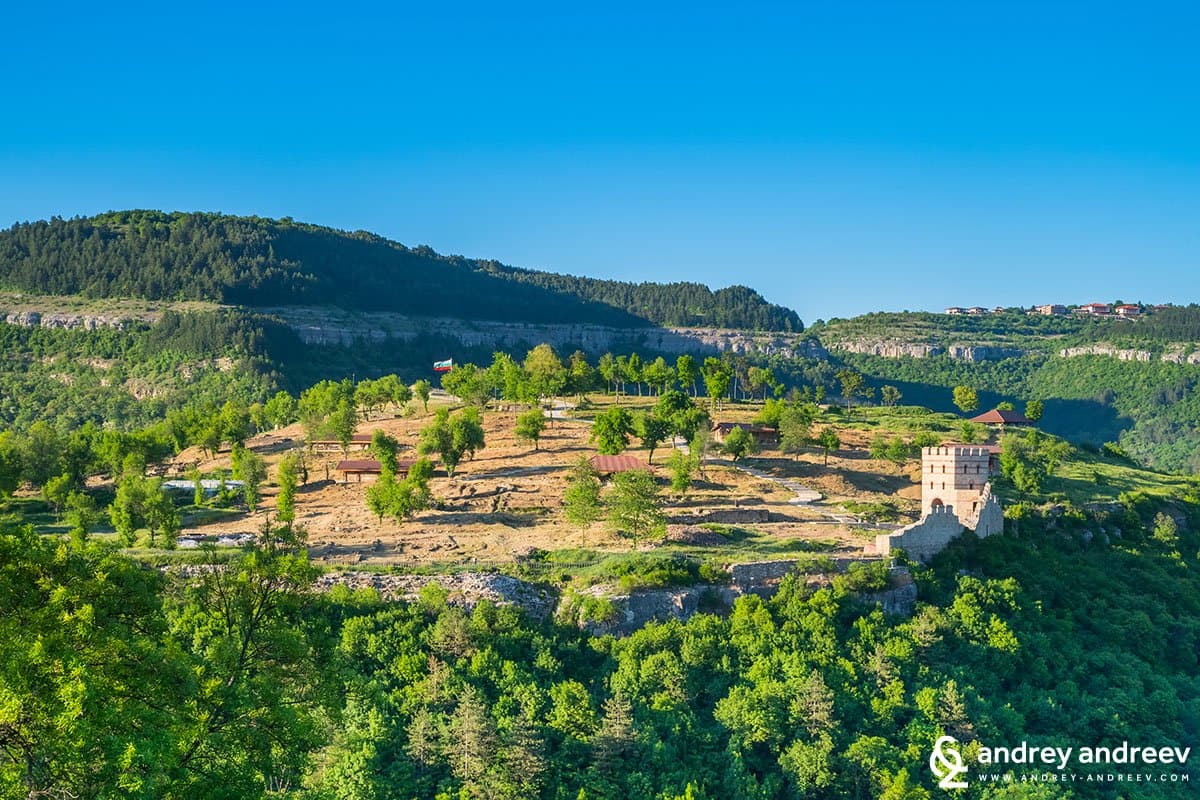 Trapezitsa Fortress - Image 1