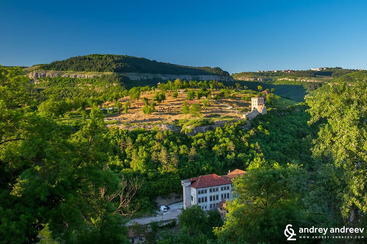 Trapezitsa Fortress - Image 4