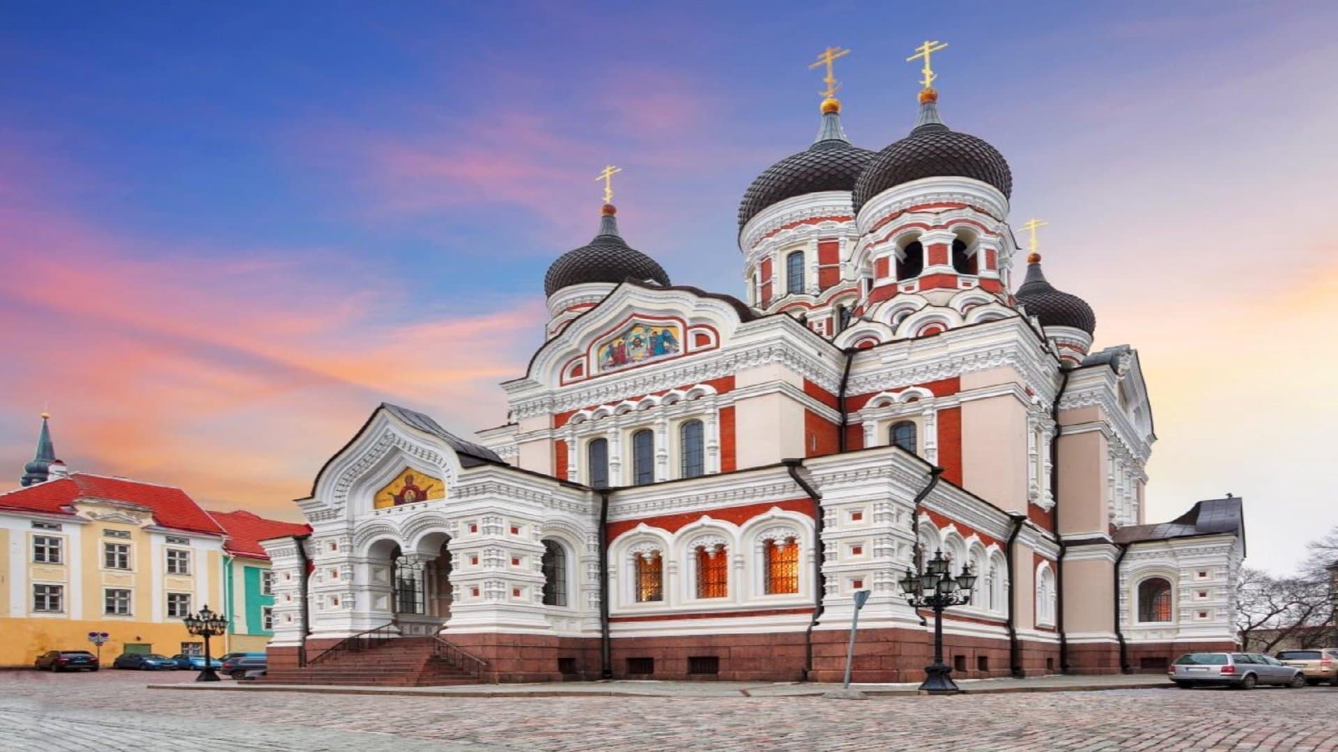 Alexander Nevsky Cathedral - Image 2
