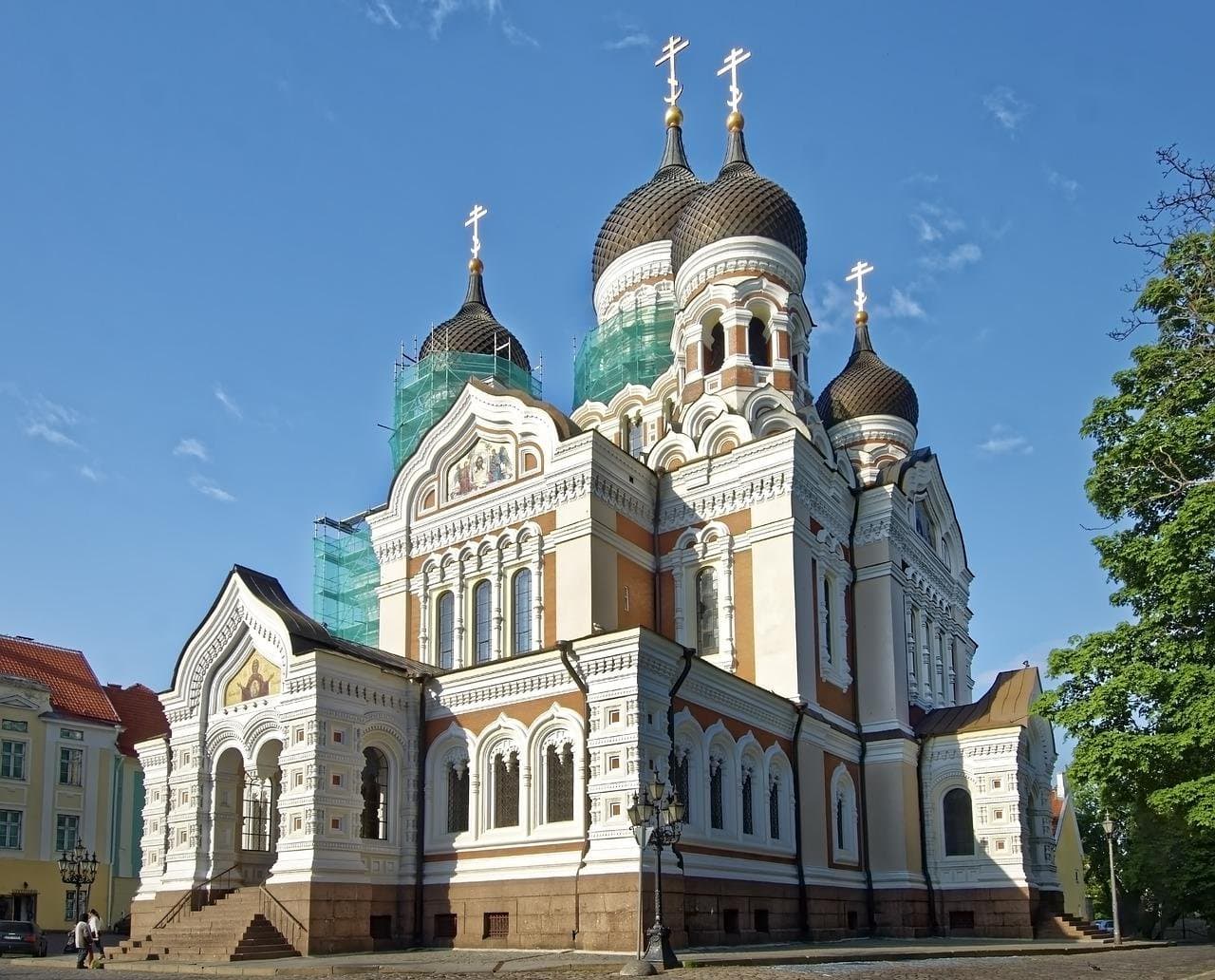 Alexander Nevsky Cathedral - Image 4